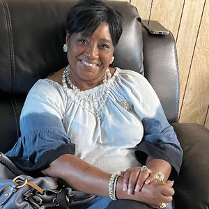 Meet your Posher, Joyce a.